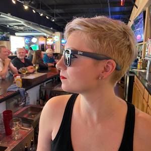 Meet your Posher, Lisa